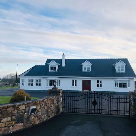 גלוואיי Connemara. 3 Bedroom, 8 Bed, Holiday Home מראה חיצוני תמונה