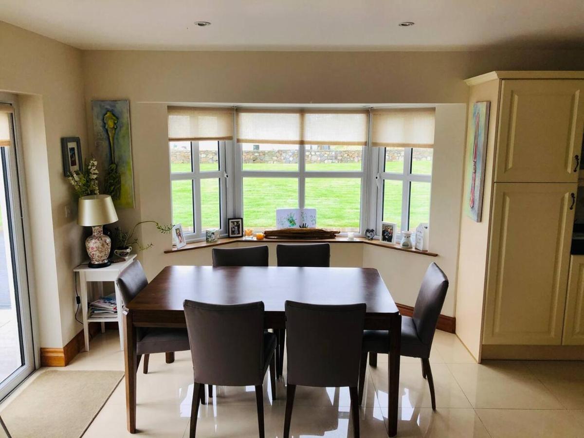 גלוואיי Connemara. 3 Bedroom, 8 Bed, Holiday Home מראה חיצוני תמונה