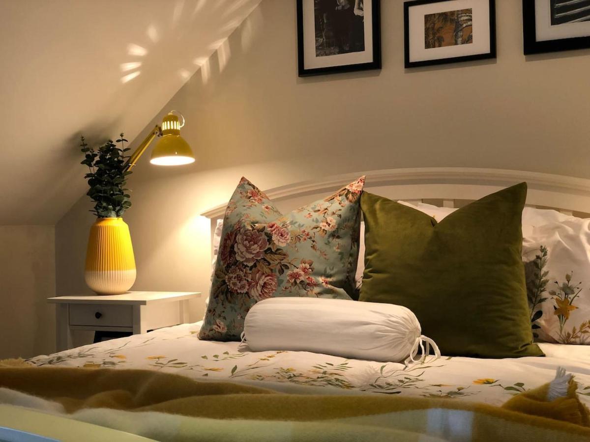 גלוואיי Connemara. 3 Bedroom, 8 Bed, Holiday Home מראה חיצוני תמונה