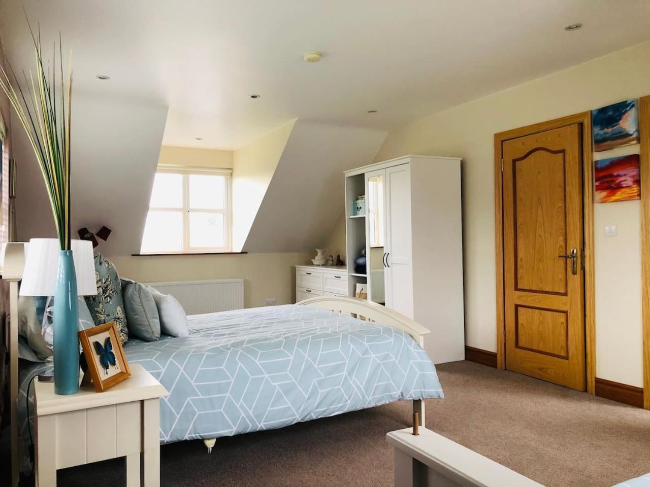 גלוואיי Connemara. 3 Bedroom, 8 Bed, Holiday Home מראה חיצוני תמונה