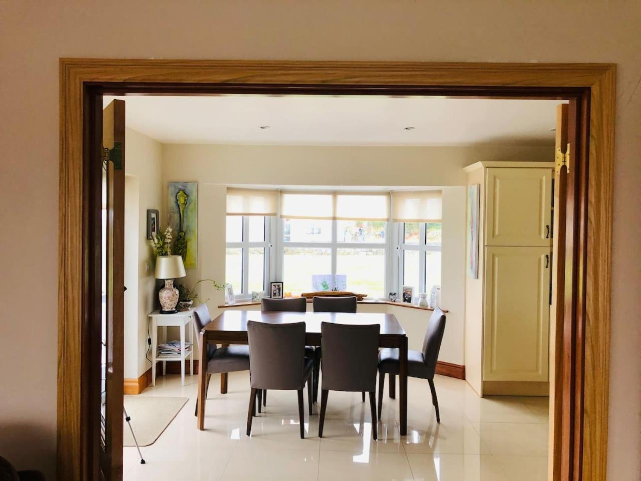גלוואיי Connemara. 3 Bedroom, 8 Bed, Holiday Home מראה חיצוני תמונה